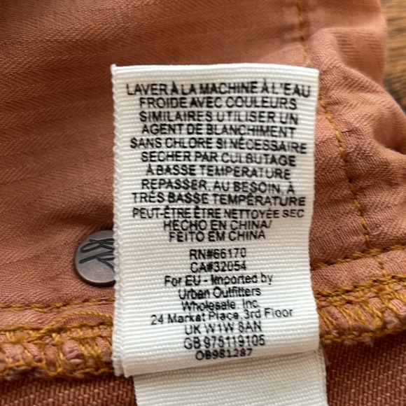 Free People. We The Free Zip It Up Leopard Print Denim Mini Skirt. Size 30 - Picture 14 of 14